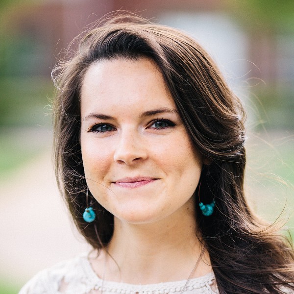 Headshot of Lisle Gwynn Garrity