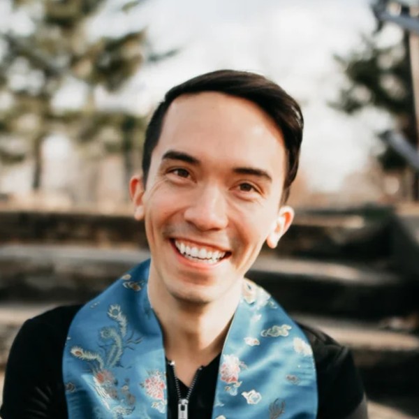 headshot of Tyler Sit