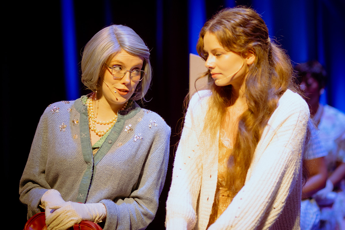 stage photo