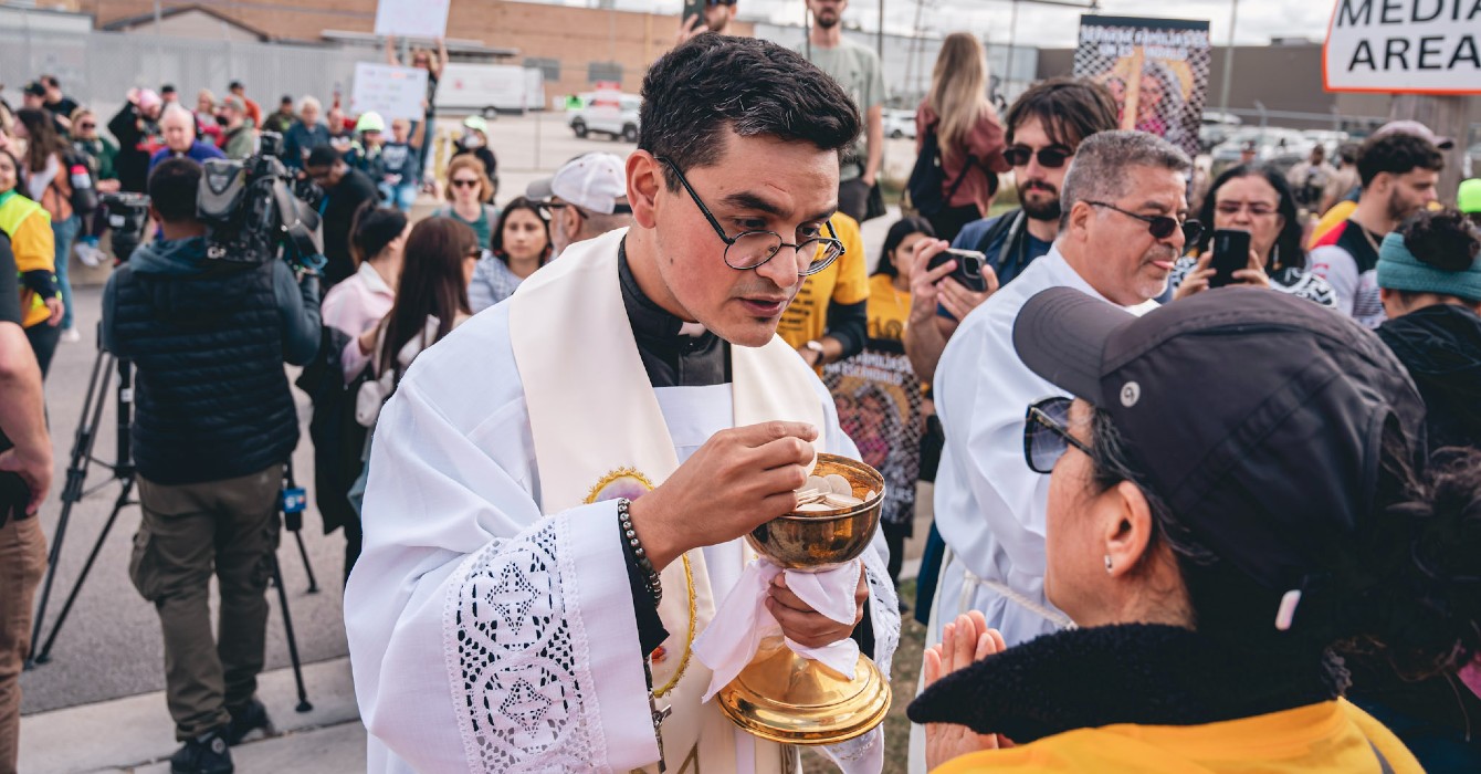 Image link to article: Beyond church walls, common threads catalyze communities
