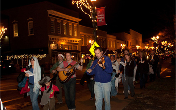 Image link to article: Welcome, the message of Las Posadas