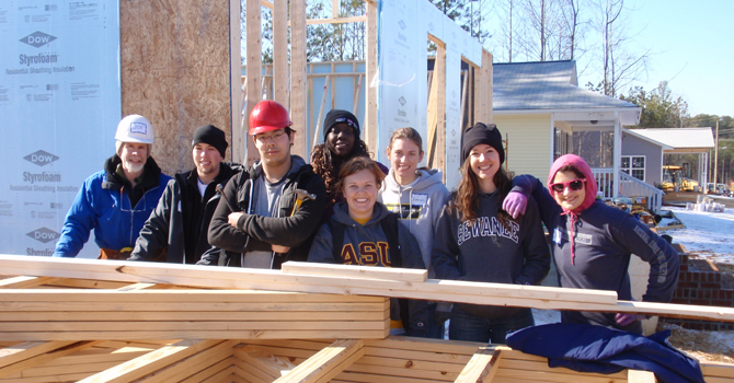Image link to article: Episcopal Service Corps brings young adults together to live and serve in community